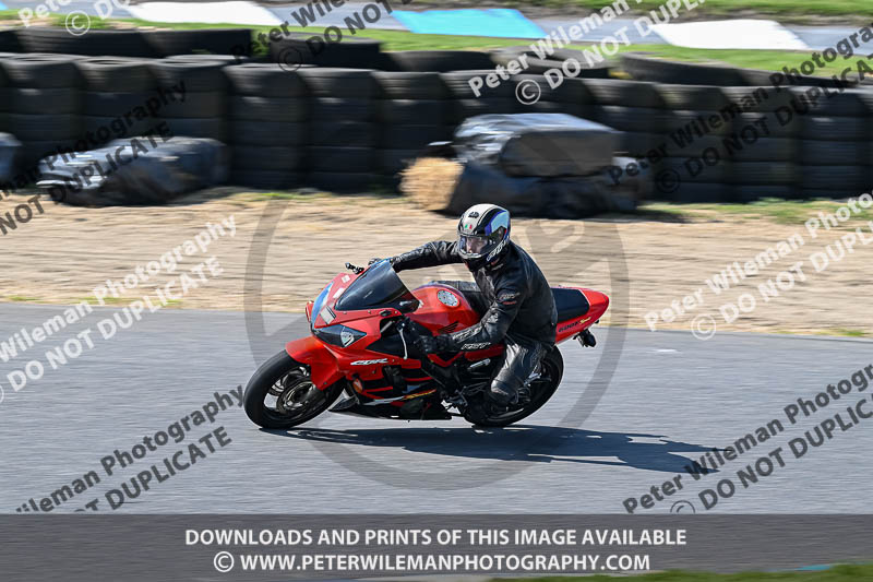 enduro digital images;event digital images;eventdigitalimages;lydden hill;lydden no limits trackday;lydden photographs;lydden trackday photographs;no limits trackdays;peter wileman photography;racing digital images;trackday digital images;trackday photos